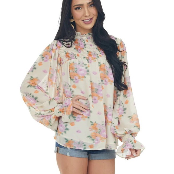 🆕 entro Light Sand Abstract Floral Print Smocked Yoke Blouse Sz M - Picture 3 of 12